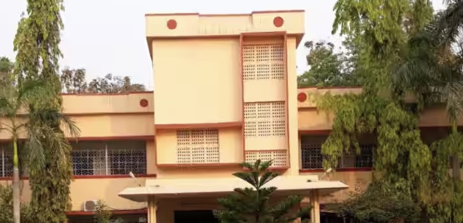 Triveni vasathi gruham